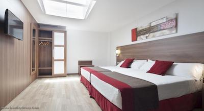 هتل اوتو هوگار