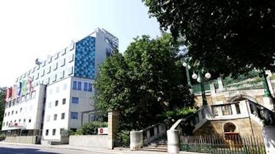 هتل اند پالایس استرودلهف