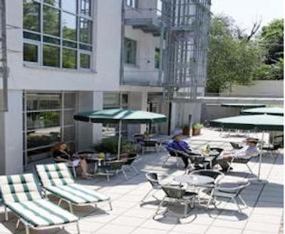 هتل اند پالایس استرودلهف