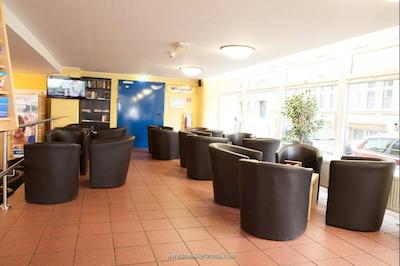 ای اند او کلن نومارکت