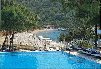 بدروم پارک ریزورت