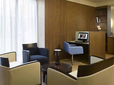 کی کی پیکاسو بارسلونا