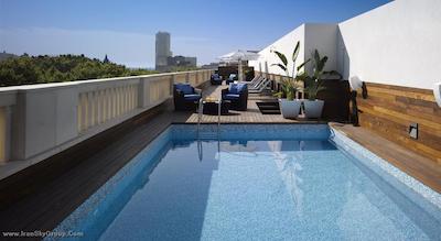 کی کی پیکاسو بارسلونا