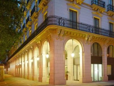 کی کی پیکاسو بارسلونا