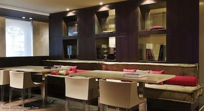 987 بارسلونا