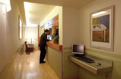 آپارت هتل سناتور