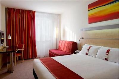 هالیدی این اکسپرس بارسلونا سیتی 22