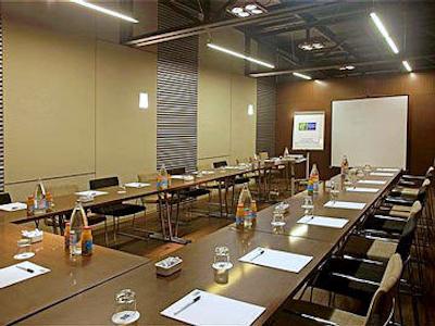 هالیدی این اکسپرس بارسلونا سیتی 22