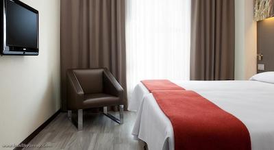 ان اچ دیاگونال سنتر