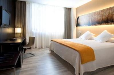 ان اچ دیاگونال سنتر