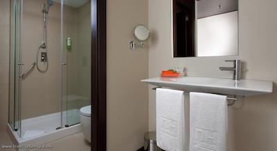 ان اچ دیاگونال سنتر