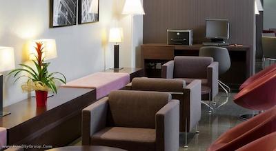 ان اچ دیاگونال سنتر