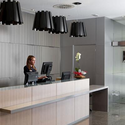 ان اچ دیاگونال سنتر