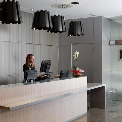 ان اچ دیاگونال سنتر