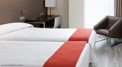 ان اچ دیاگونال سنتر