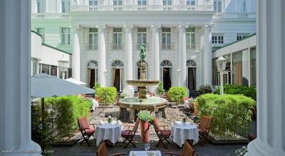 آتلانتیک کمپینسکی هامبورگ