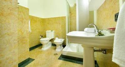 چارلز بریج پالاس