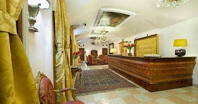 چارلز بریج پالاس