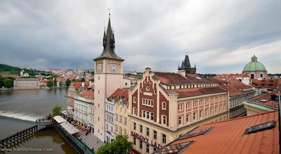 چارلز بریج پالاس