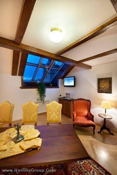 چارلز بریج پالاس