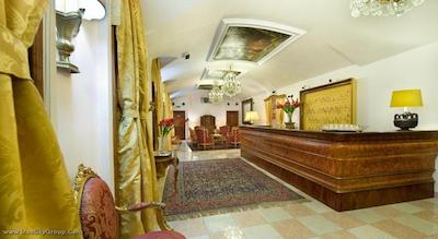 چارلز بریج پالاس