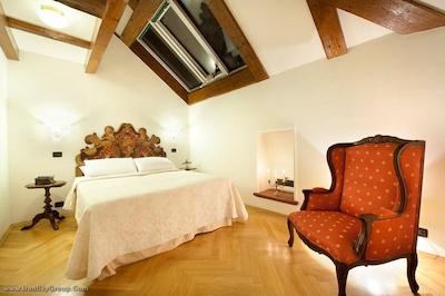 چارلز بریج پالاس