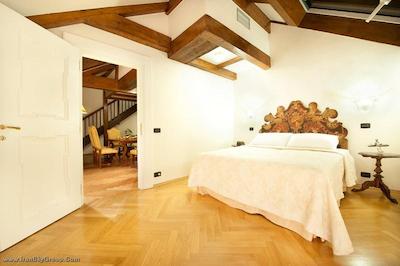 چارلز بریج پالاس