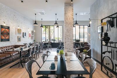 بست وسترن هتل ریویرا