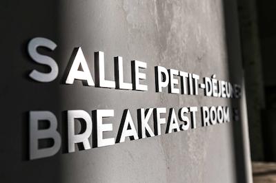 بست وسترن هتل ریویرا