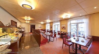 نووم هتل بولوارد اشتوتگارت سیتی