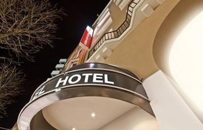 نووم هتل بولوارد اشتوتگارت سیتی