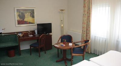 نووم هتل بولوارد اشتوتگارت سیتی