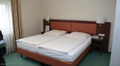 نووم هتل بولوارد اشتوتگارت سیتی