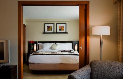 امبسی سوئیتس مونترئال