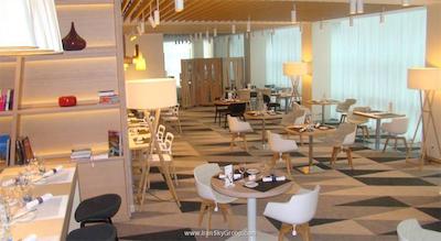 نووتل وارسزاوا سنتروم