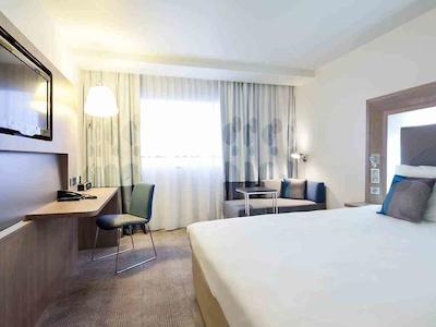 نووتل وارسزاوا سنتروم