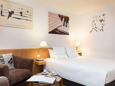 نووتل وارسزاوا سنتروم