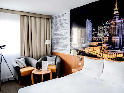 نووتل وارسزاوا سنتروم