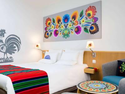 نووتل وارسزاوا سنتروم