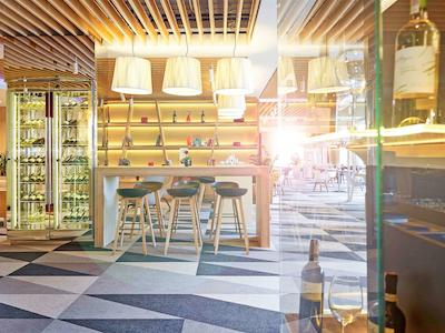 نووتل وارسزاوا سنتروم