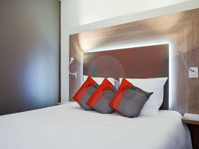 نووتل وارسزاوا سنتروم