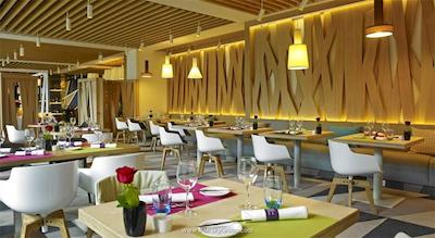 نووتل وارسزاوا سنتروم