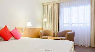 نووتل وارسزاوا سنتروم