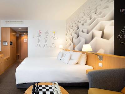 نووتل وارسزاوا سنتروم