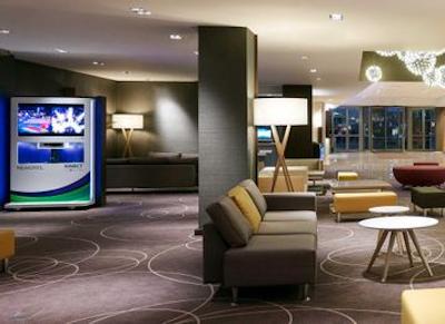 نووتل وارسزاوا سنتروم