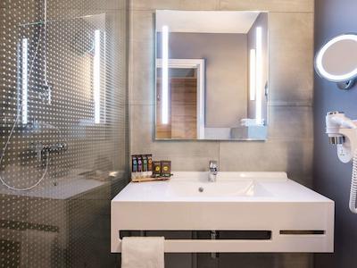 نووتل وارسزاوا سنتروم