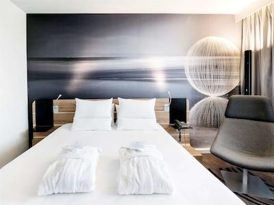 نووتل وارسزاوا سنتروم