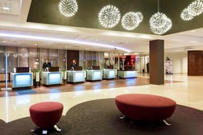 نووتل وارسزاوا سنتروم