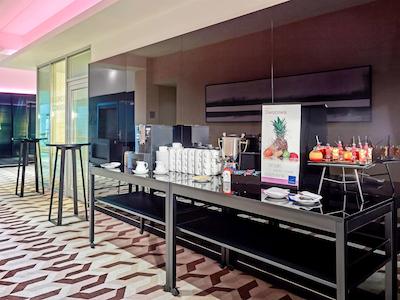 نووتل وارسزاوا سنتروم