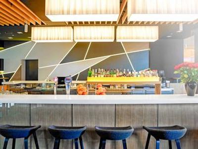 نووتل وارسزاوا سنتروم